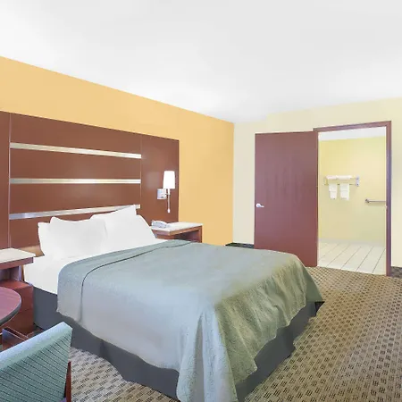 Days Inn By Wyndham Fayetteville Esterno foto